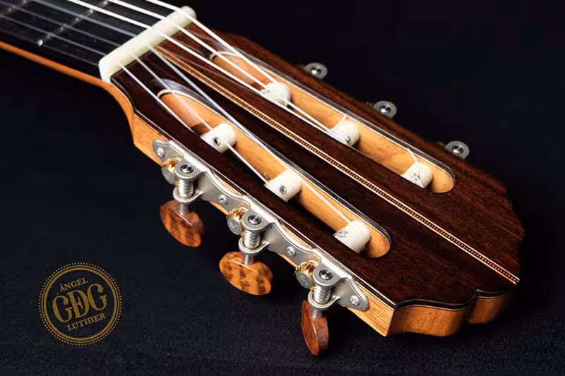 Angel gomez guillen guitarrero constructor guitarra spain 12